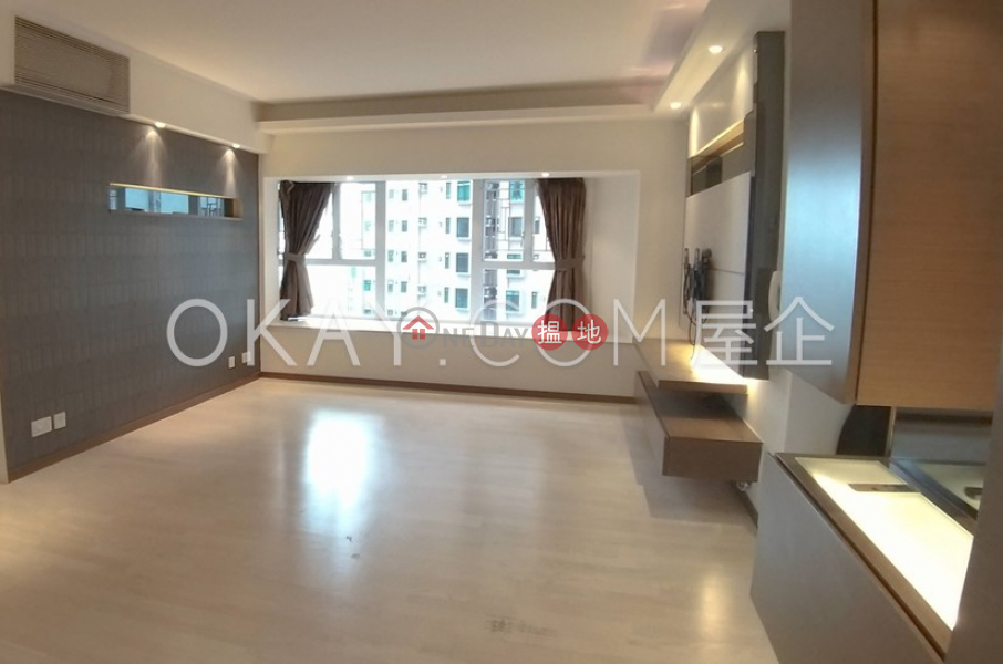 Gorgeous 2 bedroom with parking | Rental, Flourish Court 殷榮閣 Rental Listings | Western District (OKAY-R8137)