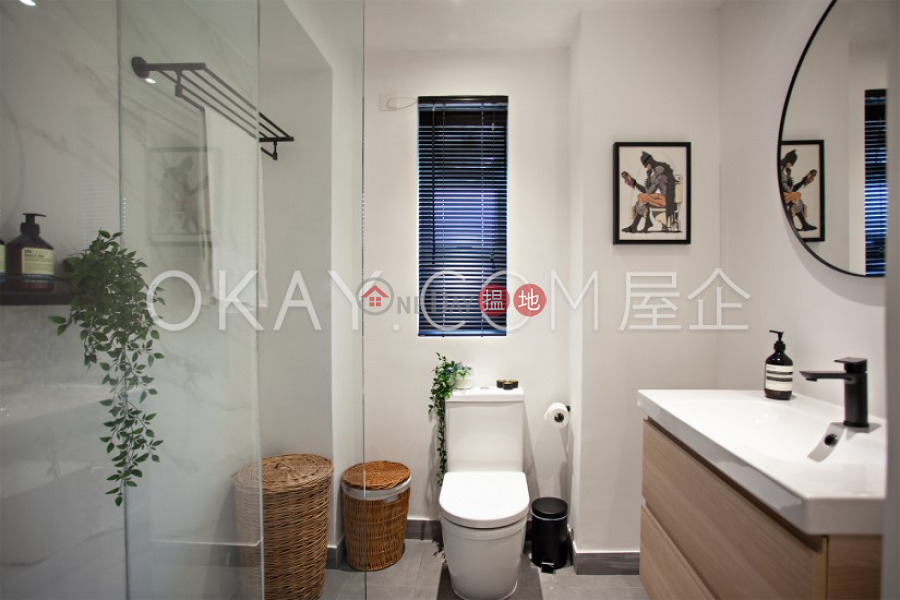 HK$ 38,000/ month Wah Chi Mansion Wan Chai District | Charming 3 bedroom in Wan Chai | Rental