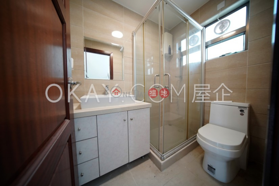 HK$ 14.3M | 91 Ha Yeung Village Sai Kung Nicely kept house with sea views, rooftop & balcony | For Sale