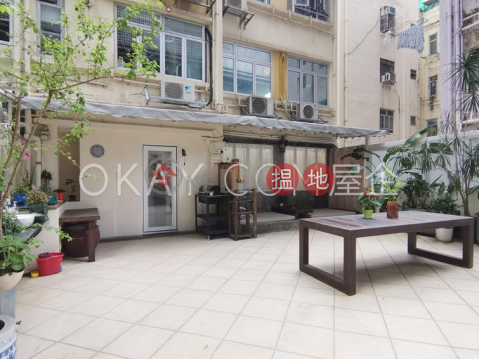 Stylish 2 bedroom with terrace | Rental, Pao Yip Building 寶業大廈 | Wan Chai District (OKAY-R278094)_0