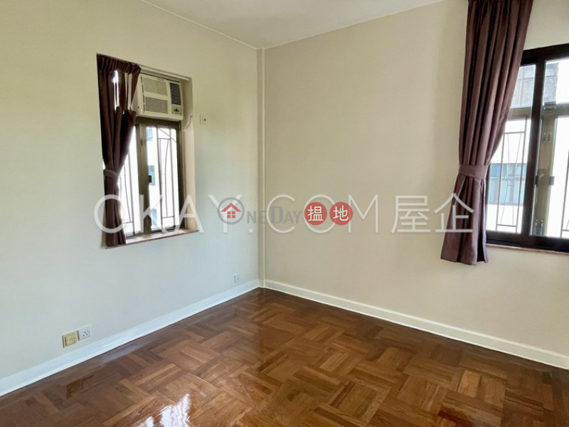 Tasteful 3 bedroom with parking | Rental, Block 4 Mandarin Court 翠華大廈4座 Rental Listings | Kowloon City (OKAY-R405929)