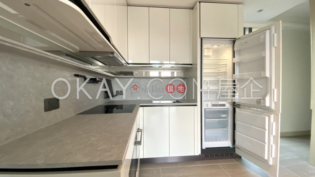 Property Search Hong Kong | OneDay | Residential Rental Listings Luxurious 3 bedroom on high floor with balcony | Rental