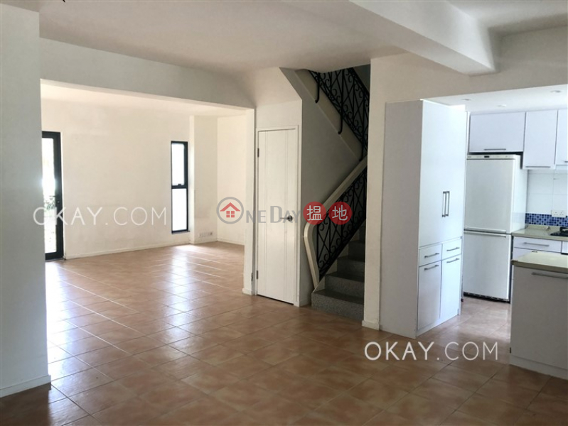 HK$ 26.8M, Berkeley Bay Villa | Sai Kung | Nicely kept house with parking | For Sale