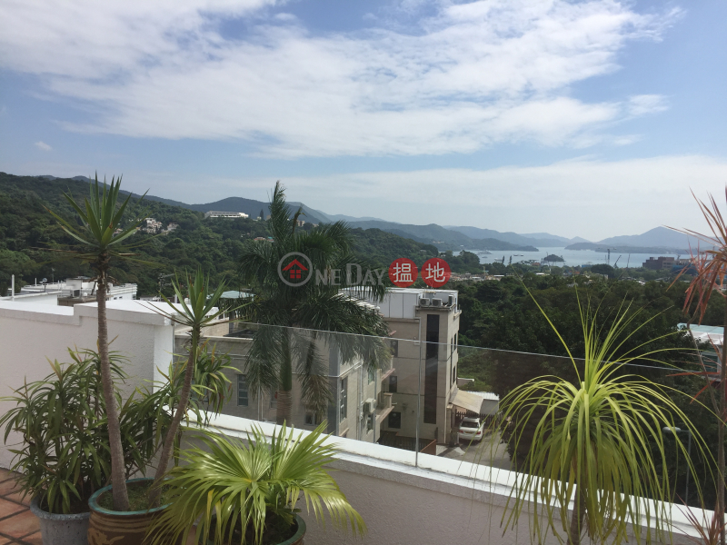 Lovely 2/f + Roof Apt + 1 CP, Po Lo Che | Sai Kung | Hong Kong, Rental | HK$ 21,000/ month