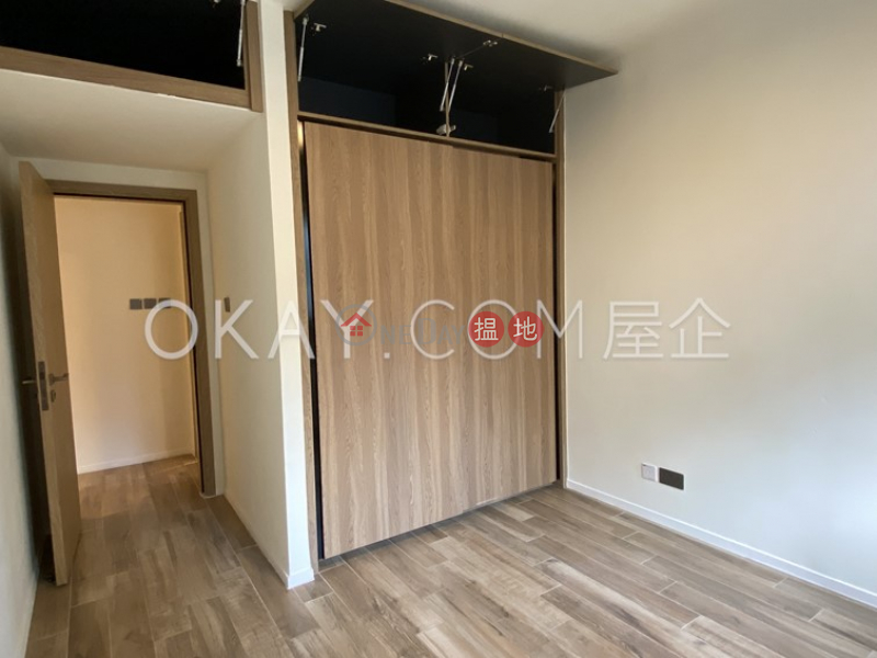 Charming 2 bedroom in Mid-levels Central | Rental | St. Joan Court 勝宗大廈 Rental Listings