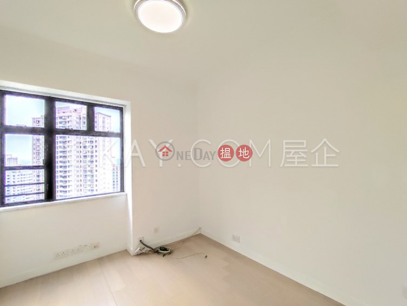 Gorgeous 3 bedroom with parking | Rental, Po Garden 寶園 Rental Listings | Central District (OKAY-R13783)