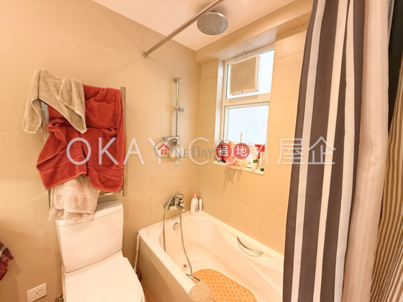 HK$ 8.7M, Discovery Bay, Phase 5 Greenvale Village, Greenbelt Court (Block 9),Lantau Island | Generous 4 bedroom on high floor | For Sale