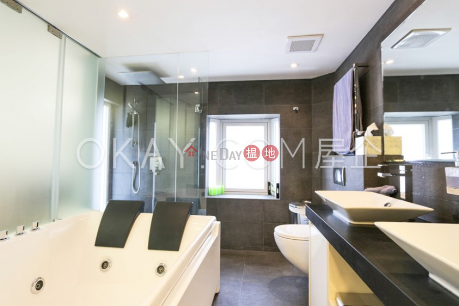 Efficient 3 bedroom with balcony | For Sale | Albron Court 豐樂閣 Sales Listings