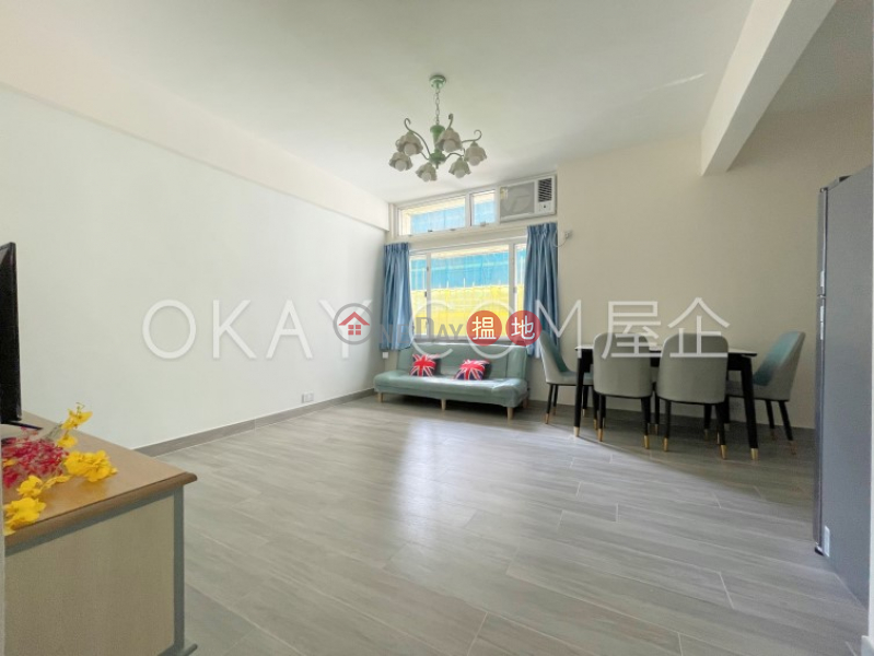 Generous 3 bedroom in Causeway Bay | For Sale | Lockhart House Block B 駱克大廈 B座 Sales Listings