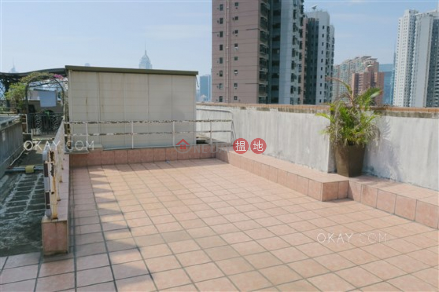 HK$ 58,000/ month, San Francisco Towers, Wan Chai District, Efficient 3 bed on high floor with rooftop & balcony | Rental
