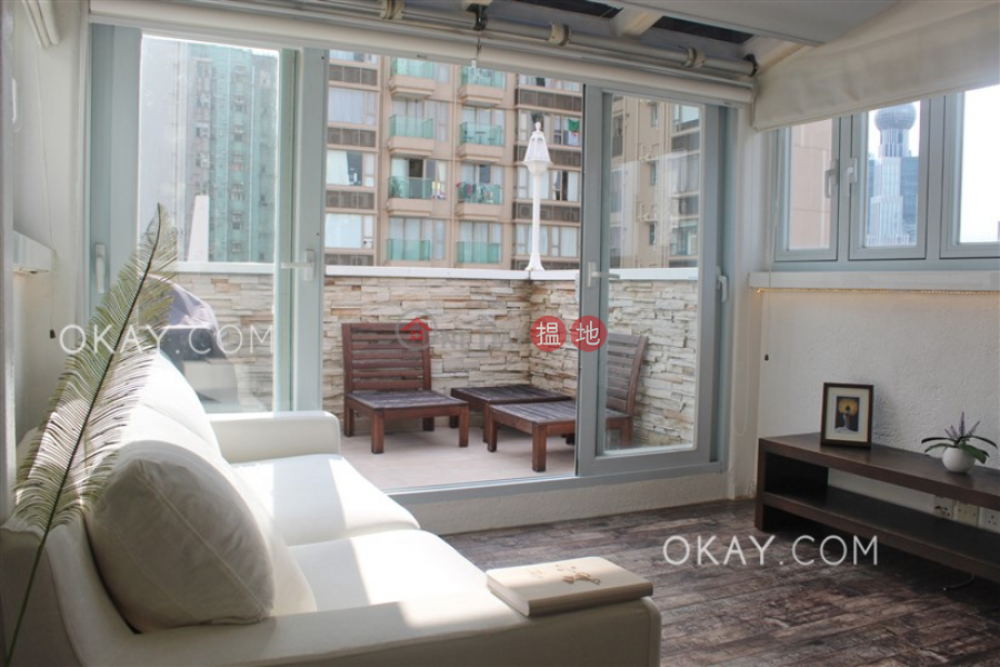 Luxurious penthouse with terrace & balcony | Rental | Wealth Building 富裕大廈 Rental Listings