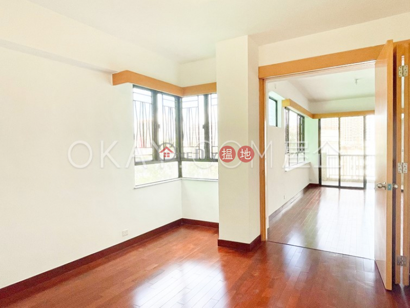 Gorgeous 2 bedroom with balcony & parking | Rental | The Crescent Block A 仁禮花園 A座 Rental Listings