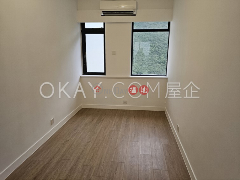 Efficient 4 bed on high floor with balcony & parking | Rental | Repulse Bay Apartments 淺水灣花園大廈 Rental Listings