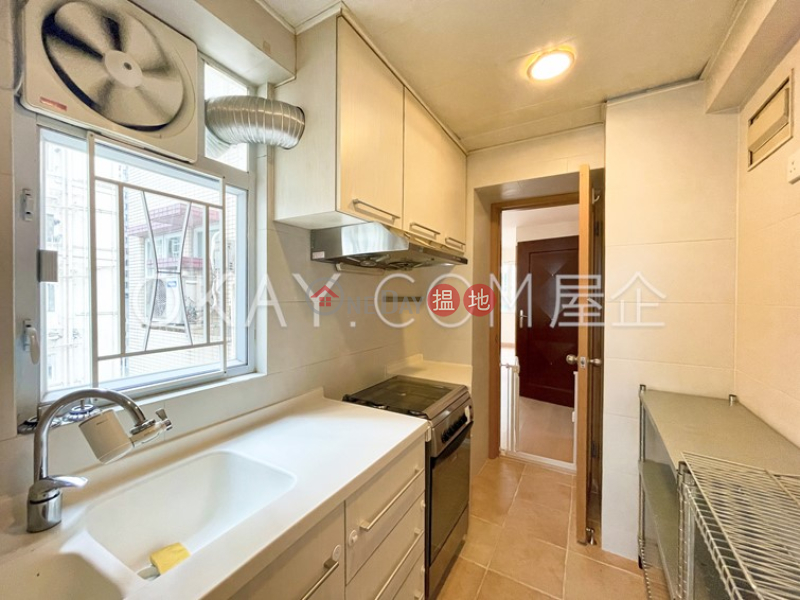 Tasteful 2 bedroom in Mid-levels West | Rental | Gartside Building 嘉茜大廈 Rental Listings