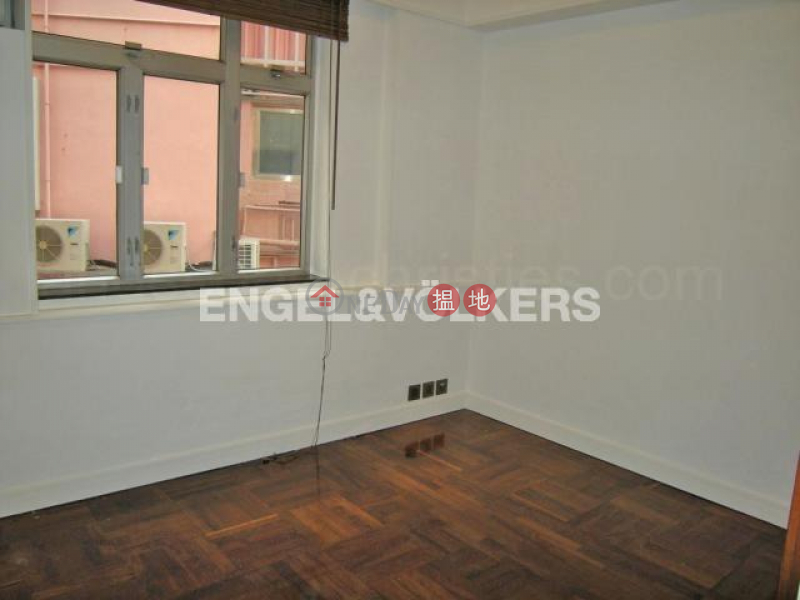 2 Bedroom Flat for Rent in Central Mid Levels | 65 - 73 Macdonnell Road Mackenny Court 麥堅尼大廈 麥當勞道65-73號 Rental Listings