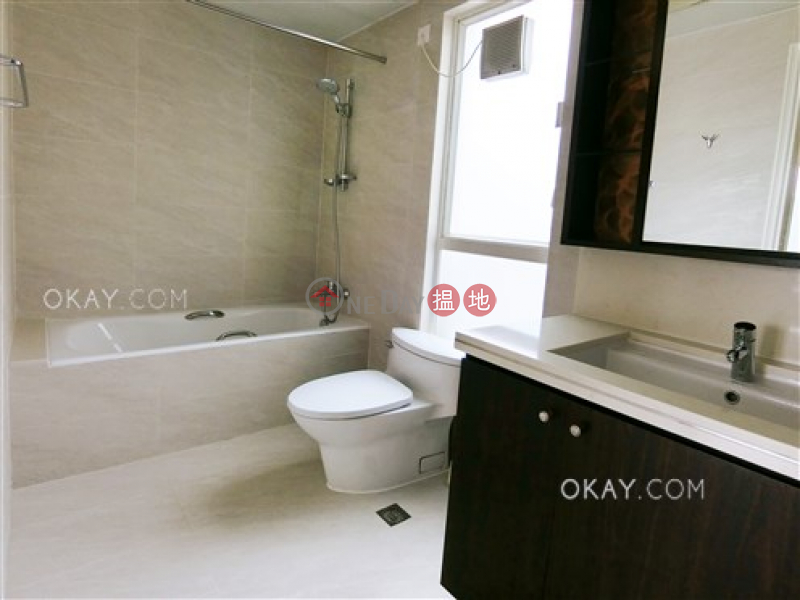 Stylish 2 bedroom with balcony & parking | Rental | 18 Pak Pat Shan Road | Southern District | Hong Kong | Rental, HK$ 52,000/ month
