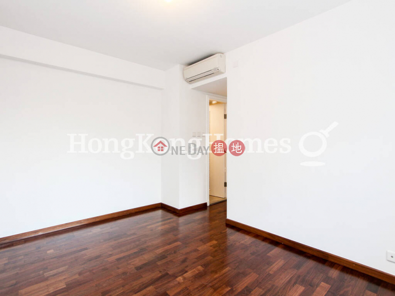 HK$ 42,000/ month | St. Paul Terrace | Central District 3 Bedroom Family Unit for Rent at St. Paul Terrace