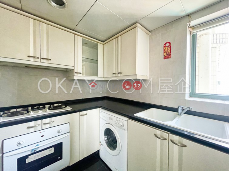 HK$ 23M, Tower 10 Island Harbourview, Yau Tsim Mong, Lovely 2 bedroom on high floor | For Sale