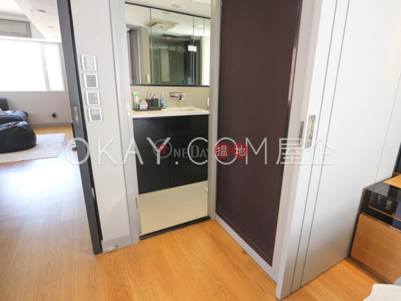 Property Search Hong Kong | OneDay | Residential | Sales Listings Lovely 2 bedroom in Mid-levels West | For Sale