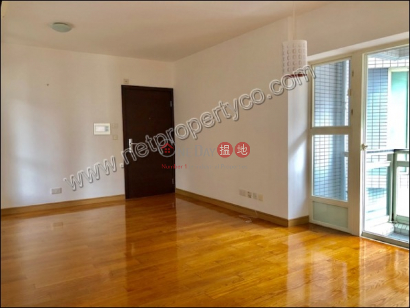 Spacious 3 Bedrooms unit for Rent108荷李活道 | 中區-香港出租-HK$ 38,000/ 月
