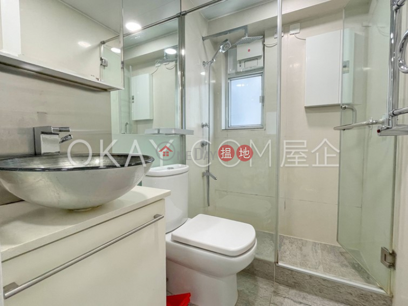 2房1廁,極高層君德閣出租單位|20干德道 | 西區-香港出租|HK$ 30,000/ 月