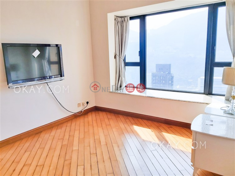 HK$ 64,000/ month | The Leighton Hill Block 1, Wan Chai District Exquisite 3 bedroom on high floor with parking | Rental
