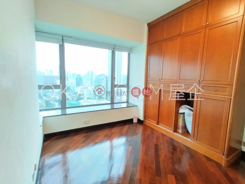 HK$ 45,000/ month, Grand Excelsior Yau Tsim Mong Gorgeous 3 bedroom with parking | Rental