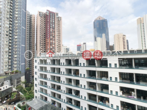 Luxurious 2 bedroom with balcony | For Sale | Centre Point 尚賢居 _0