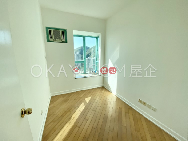 Cozy 3 bedroom on high floor | Rental | 27 Discovery Bay Road | Lantau Island Hong Kong | Rental | HK$ 26,000/ month