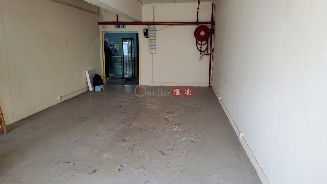 Property Search Hong Kong | OneDay | Industrial, Rental Listings, The nearest Tuen Mun West Rail Station is very crowded and the rental price is $9000.