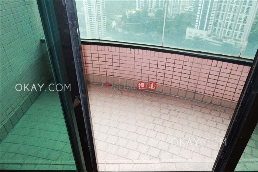 Gorgeous 3 bedroom with balcony & parking | Rental 17-23 Old Peak Road | Central District, Hong Kong, Rental | HK$ 88,000/ month