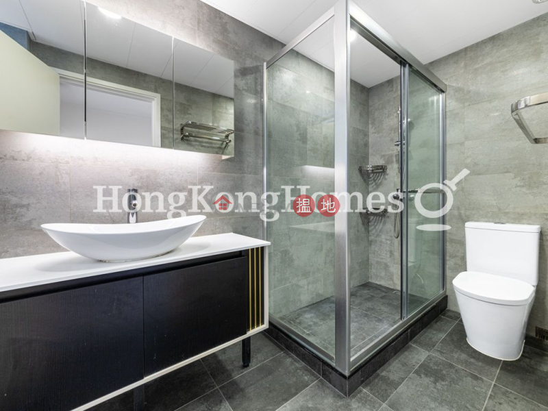 3 Bedroom Family Unit for Rent at Wise Mansion | Wise Mansion 威勝大廈 Rental Listings