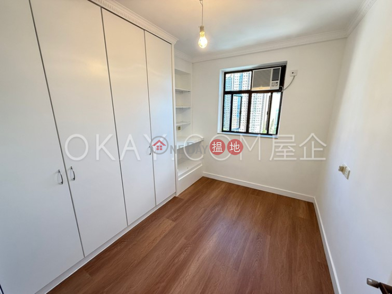 Tasteful 4 bedroom with parking | Rental, Pokfulam Gardens Block 4 薄扶林花園 4座 Rental Listings | Western District (OKAY-R795907)