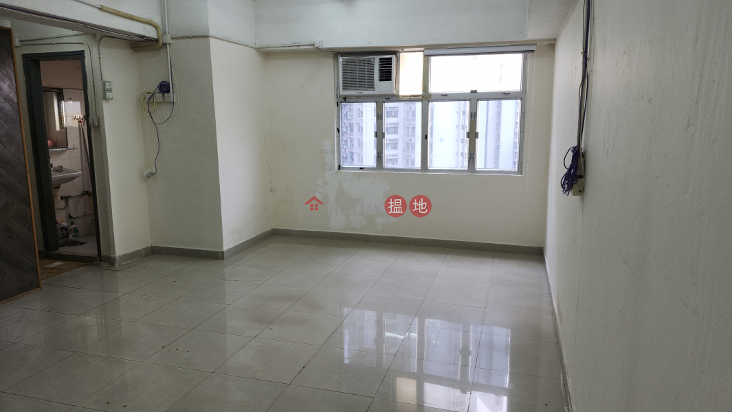 Independent unit, small and medium-sized enterprise warehouse writing | Tak Lee Industrial Centre 得利工業中心 Rental Listings