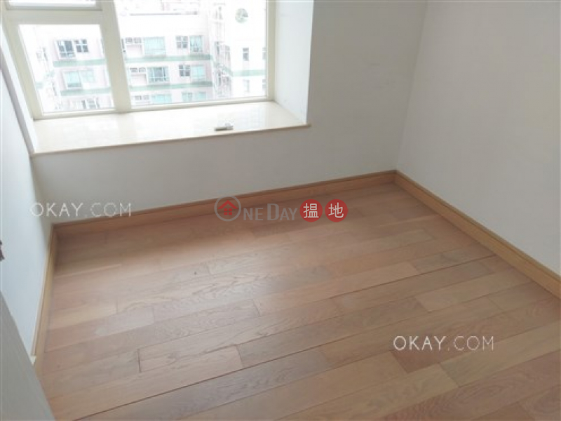 HK$ 48,000/ month, Centrestage | Central District | Nicely kept 2 bedroom on high floor with balcony | Rental