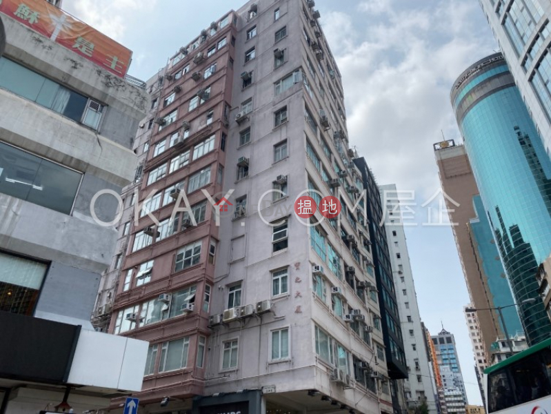 Charming 3 bedroom in Wan Chai | For Sale | Po Chi Building 寶之大廈 Sales Listings