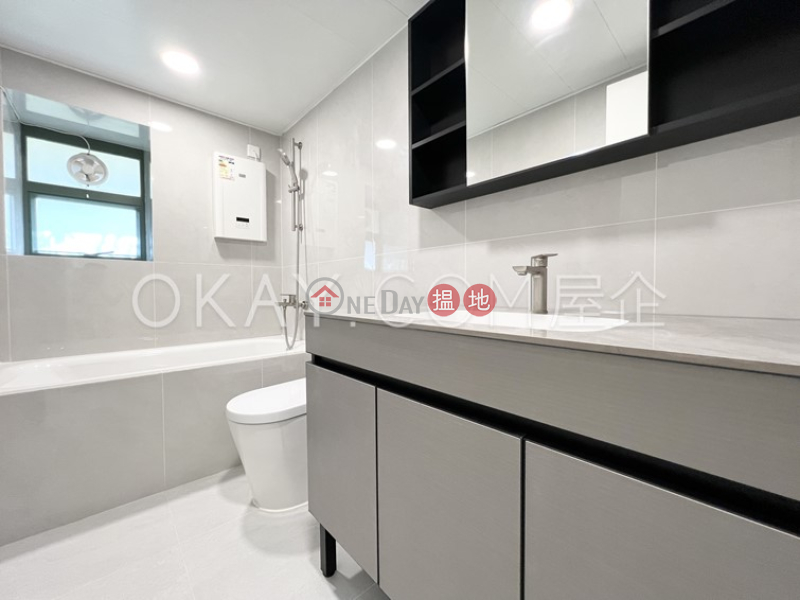Elegant 3 bedroom in Wan Chai | Rental, Monmouth Place 萬信臺 Rental Listings | Wan Chai District (OKAY-R40854)