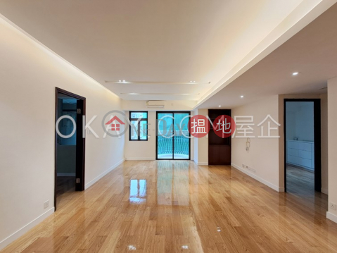 Stylish 2 bedroom with balcony & parking | Rental | San Francisco Towers 金山花園 _0