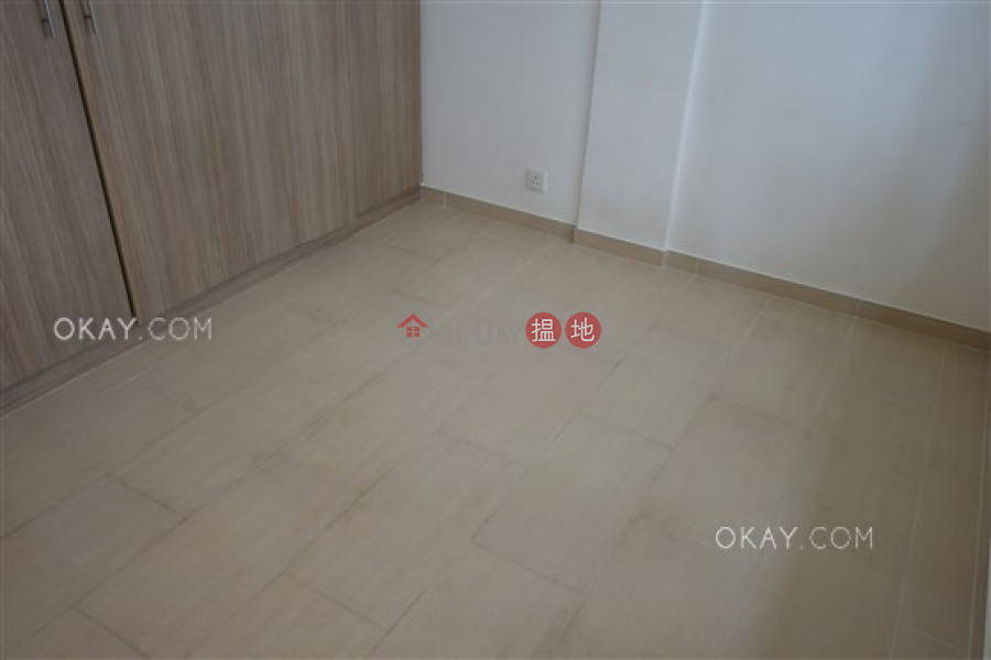 HK$ 32,000/ month Wise Mansion Western District, Elegant 2 bedroom with balcony | Rental