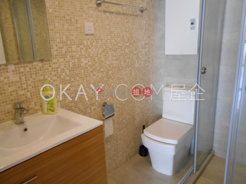 Tasteful 3 bedroom with balcony | Rental, Fairview Mansion 華爾大廈 Rental Listings | Wan Chai District (OKAY-R277477)