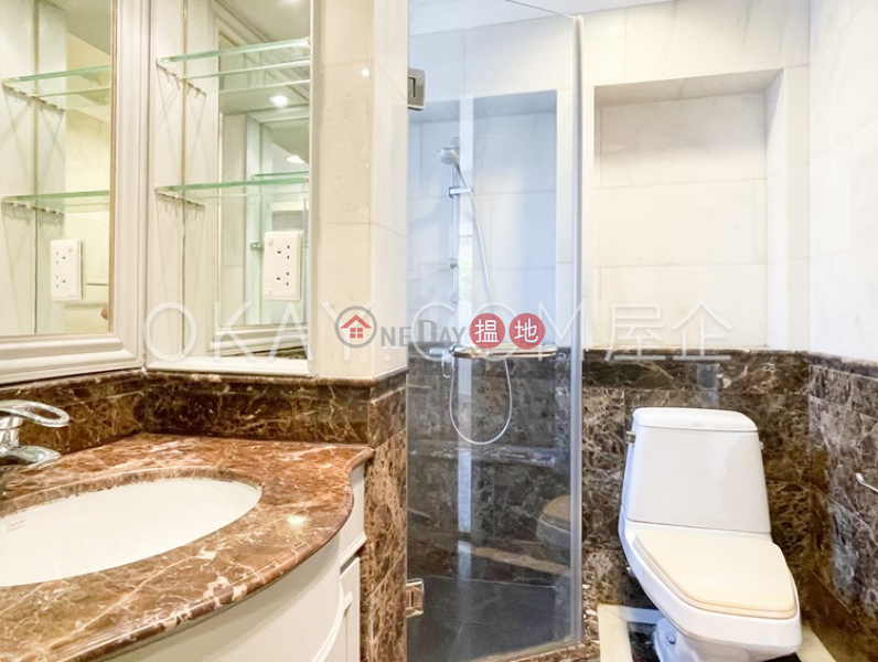 HK$ 45,000/ month, 62B Robinson Road Western District Luxurious 3 bedroom in Mid-levels West | Rental