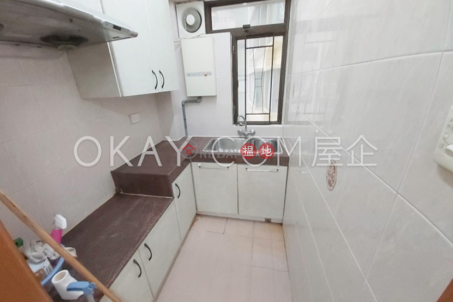 Property Search Hong Kong | OneDay | Residential | Sales Listings Generous 2 bedroom in Sheung Wan | For Sale