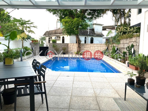 Beautiful house with sea views, rooftop & balcony | Rental | 48 Sheung Sze Wan Village 相思灣村48號 _0