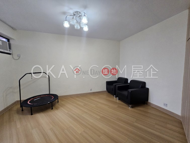 Hong Kong Baptist University Staff Quarters, Middle Residential, Rental Listings | HK$ 37,000/ month