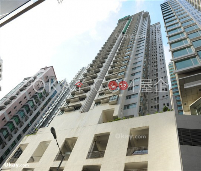 HK$ 25,000/ month Conduit Tower Western District, Practical 2 bedroom on high floor | Rental