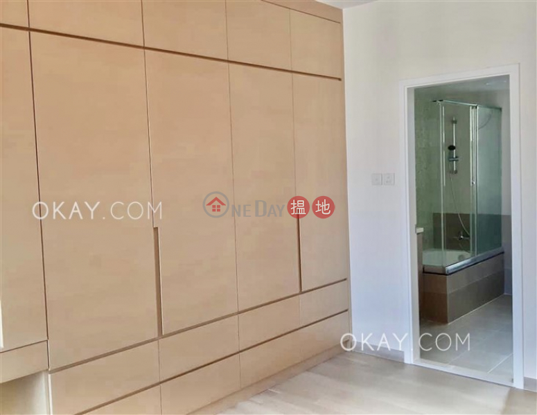 Stylish 3 bedroom with balcony & parking | Rental | Flora Garden Block 3 慧景園3座 Rental Listings