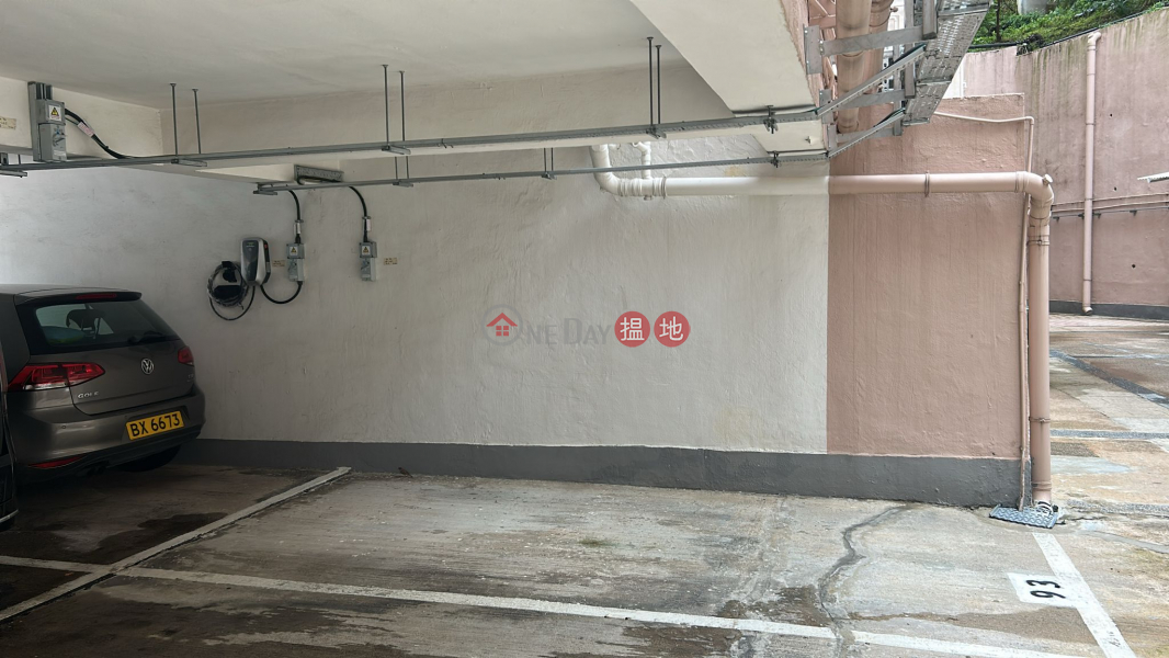 Covered Carpark for Rent. $2500 per month | Greenview Gardens 景翠園 Rental Listings