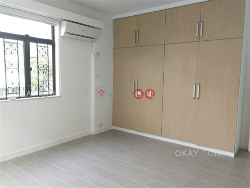 Efficient 3 bedroom with sea views & parking | For Sale | 18-22 Crown Terrace 冠冕臺18-22號 Sales Listings