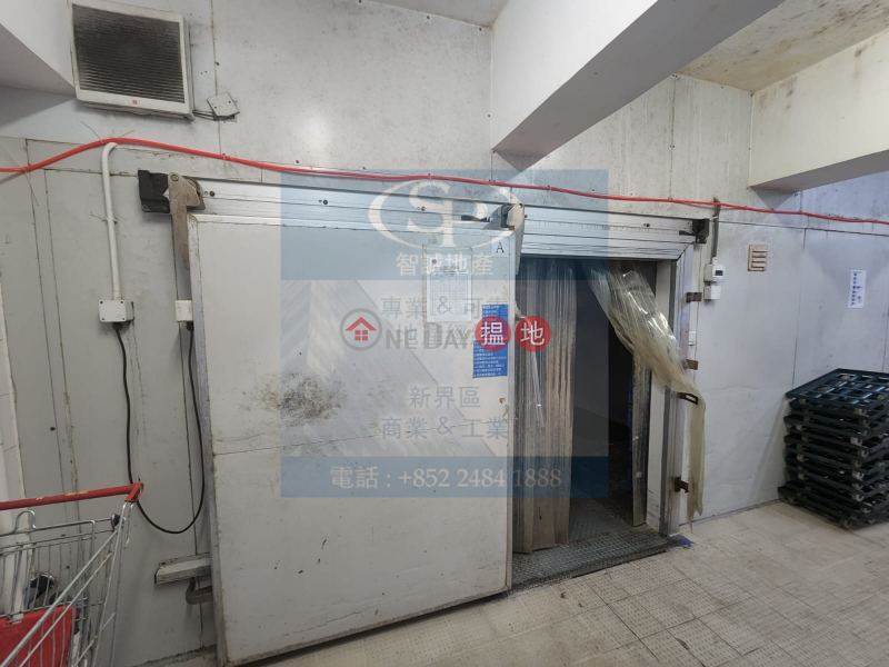 Tsuen Wan Hing Yip: Walk-in Freezers inside, suitable for frozen meat industry, 72 Texaco Road | Tsuen Wan, Hong Kong Rental, HK$ 28,452/ month