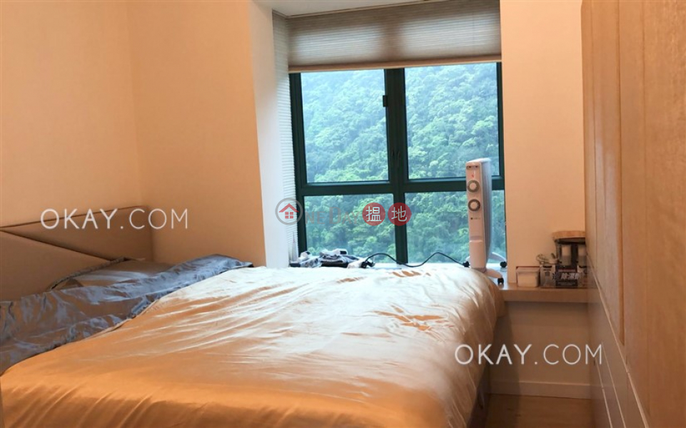 Lovely 2 bedroom on high floor with parking | Rental | Hillsborough Court 曉峰閣 Rental Listings
